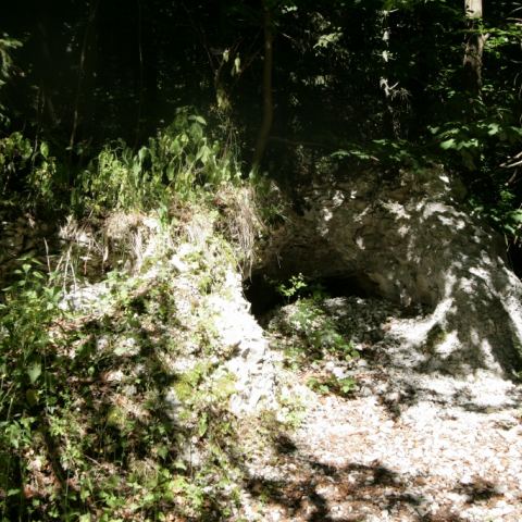 Worki z cementem noszą ślady eksploracji (Fot. krystian)