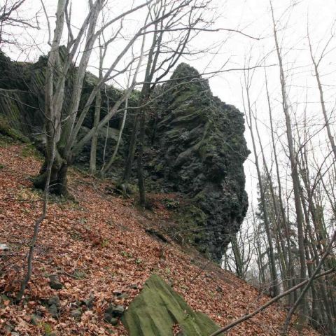 Bazaltowa skała Diablak niedaleko Złotoryi