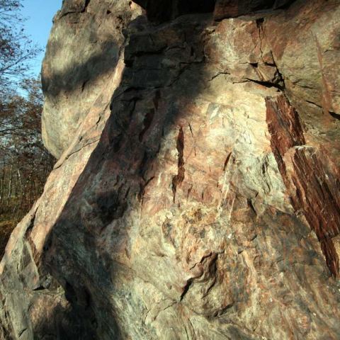 Porfirowe skały Karczmiska koło Kaczorowa